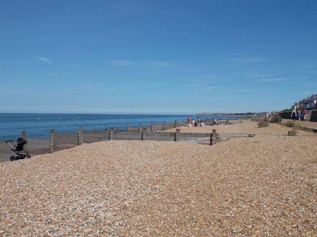 The Crescent Turner Hotel Whitstable Exterior photo